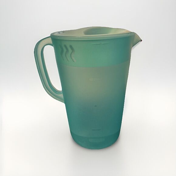 Rubbermaid 1 Gallon Pitcher Lid Turquoise Teal USA Retro Vintage - Picture 1 of 10
